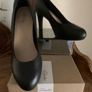 Clark Black Leather Heel | Adriel Viola